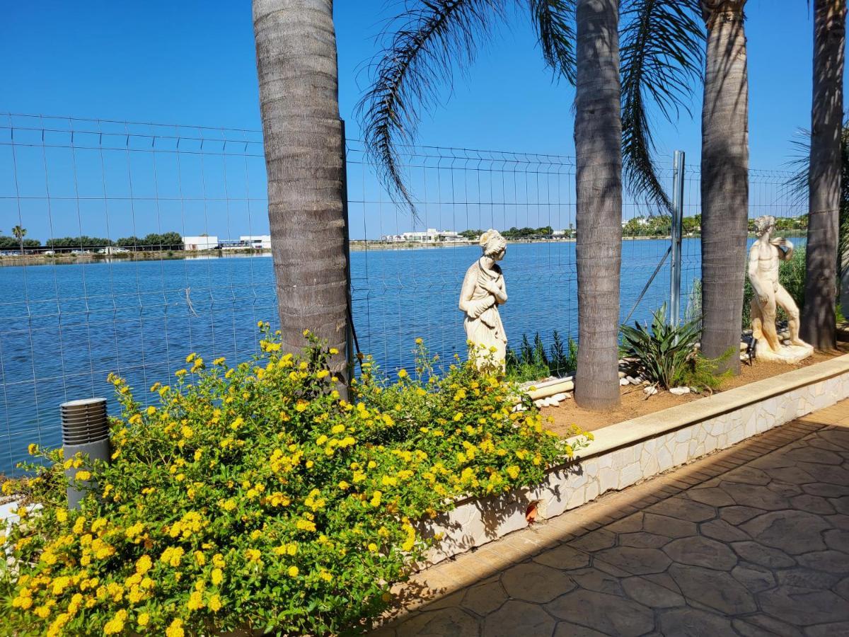 Villa Meri Torre Lapillo Buitenkant foto